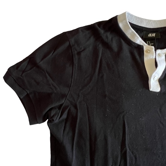 💥3 for $30💥 H&M Collarless Polo - Picture 3 of 4